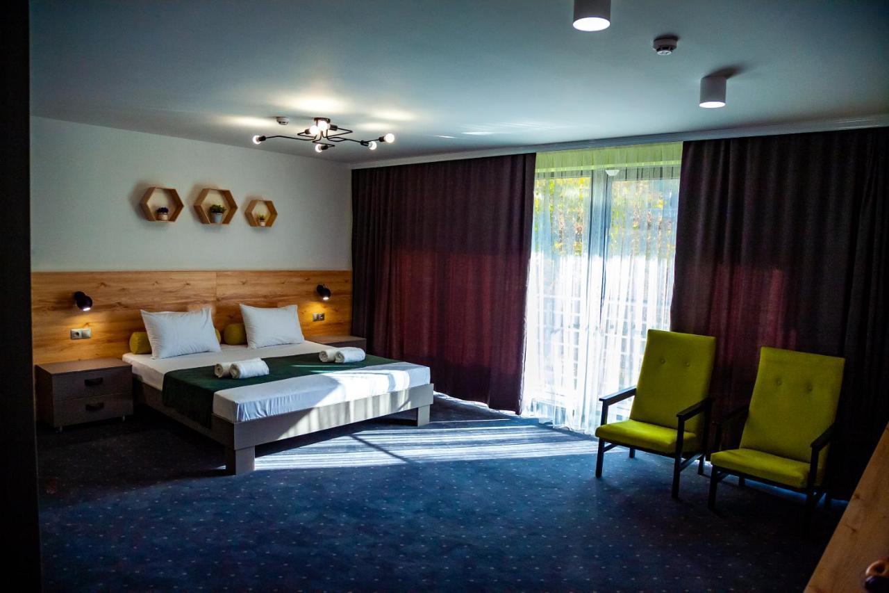 Hôtel Institutul Muncii à Chişinău Extérieur photo